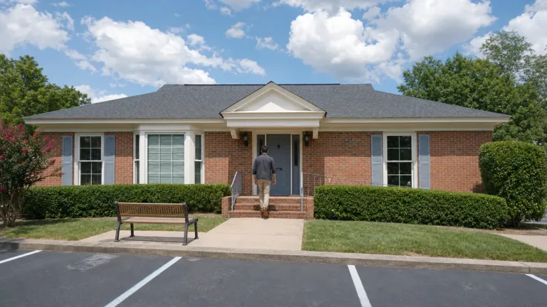 Illustrative treatment setting for Alcohol Addiction Treatment near Clayton County, GA Illustrative treatment setting for Alcohol Addiction Treatment near Clayton County, GA
